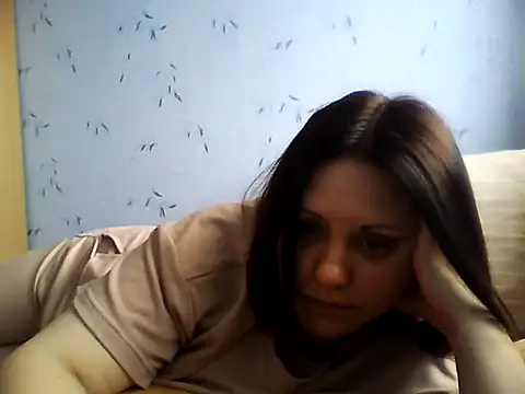 LockyCharm111 online show from 04/10/26, 07:48