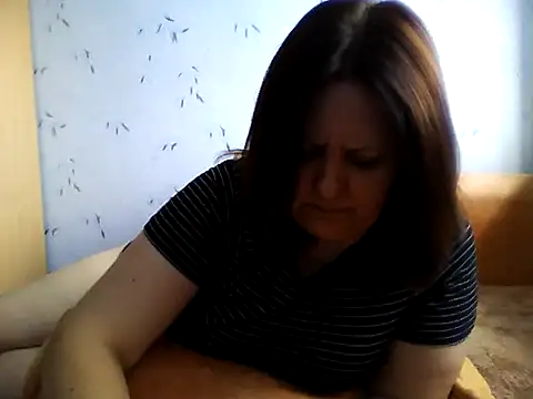 LockyCharm111 online show from 06/21/26, 01:50