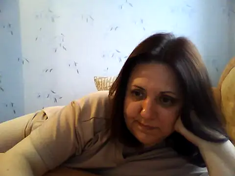LockyCharm111 online show from 06/02/26, 03:56