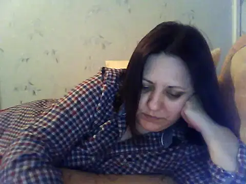 LockyCharm111 online show from 04/22/26, 06:25