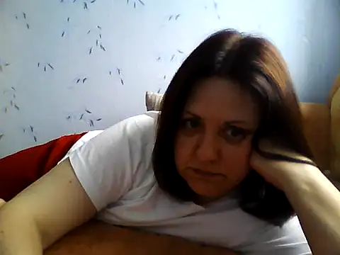 LockyCharm111 online show from 06/12/26, 05:38