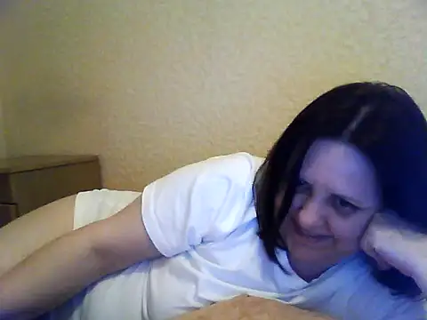 LockyCharm111 online show from 03/25/26, 07:13