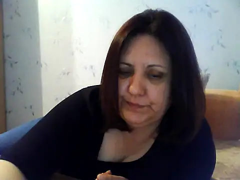 LockyCharm111 online show from 06/09/26, 06:09