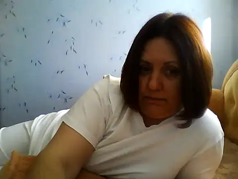LockyCharm111 online show from 07/26/26, 02:02