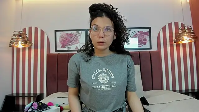 candice johnss online show from 03/25/26, 04:06