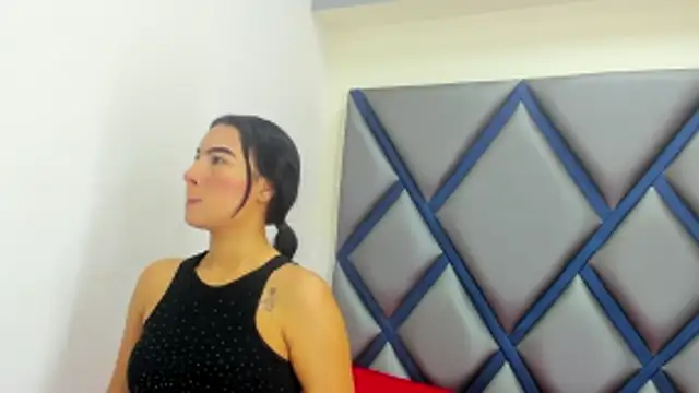 dulce 34 online show from 05/27/26, 12:01