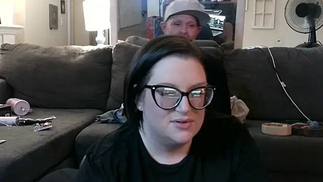 FreaksOffALeash3261 online show from 02/13/26, 07:52