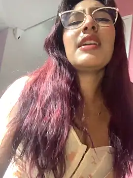 VelariaSoft online show from 04/04/26, 01:50