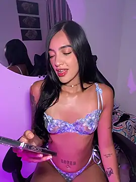 ValeriaMarquez online show from 02/11/26, 08:09