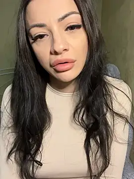 Layana Ro online show from 02/15/26, 04:17