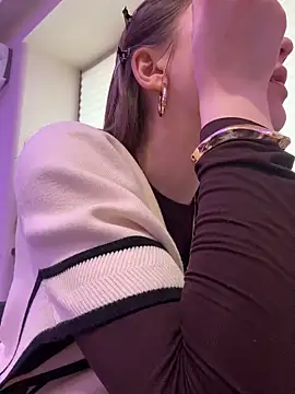 Snapshot of YourSweetArya chatting on 02/22/26, 01:24 YourSweetArya online show from 02/22/26, 01:24