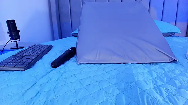 freyhasmith  online show from 03/20/26, 03:07