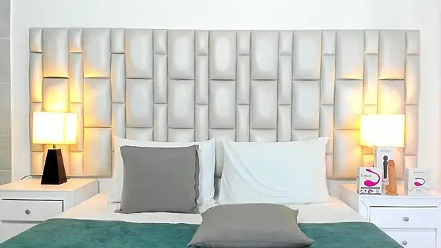 paola katy dicks online show from 03/14/26, 01:39