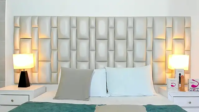 paola katy dicks online show from 01/07/26, 07:41