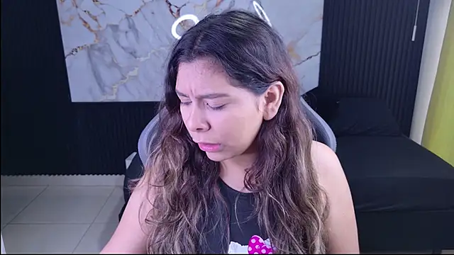 Sophie19   online show from 03/29/26, 11:56