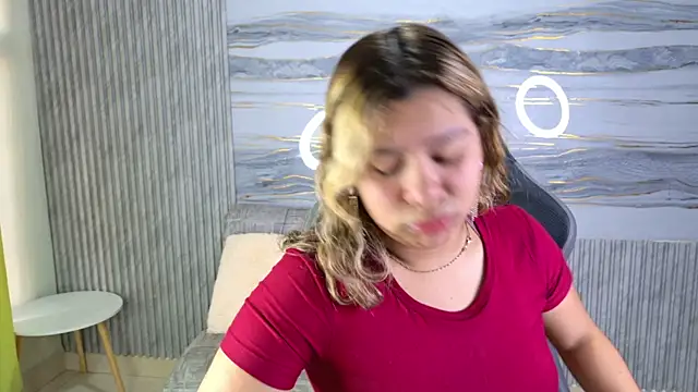 Sophie19   online show from 05/22/26, 11:52