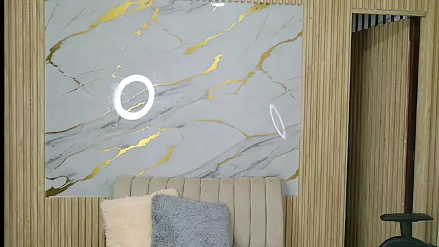 Sophie19   online show from 04/15/26, 11:38