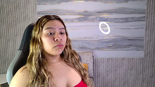 Sophie19   online show from 05/19/26, 12:12