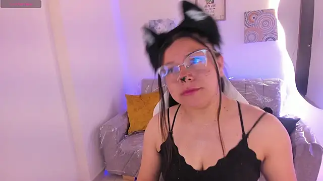 Snapshot of Afrodita_rouss chatting on 02/27/26, 08:52 Afrodita rouss online show from 02/27/26, 08:52