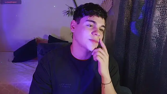 eithan jonnes online show from 02/22/26, 09:27