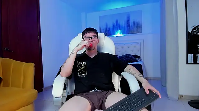 KaiStein online show from 02/11/26, 07:14