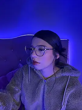 Deva 00 online show from 04/11/26, 02:30