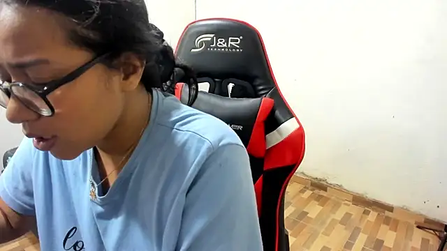 QueenNyxx online show from 04/07/26, 02:30