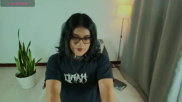 succubus Vitta online show from 04/21/26, 11:22