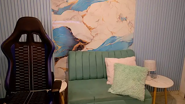 Snapshot of valerie20_ chatting on 04/11/26, 07:45 valerie20 online show from 04/11/26, 07:45