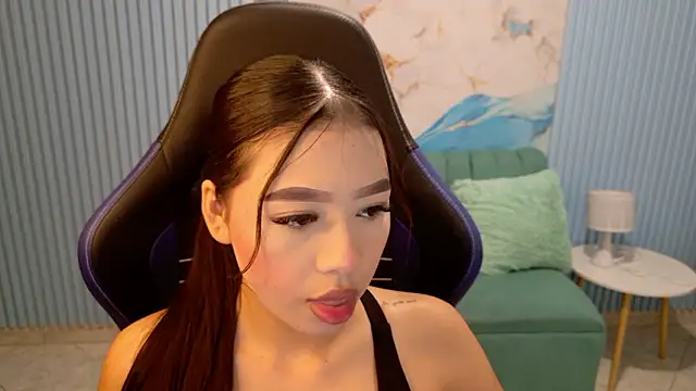 Snapshot of valerie20_ chatting on 03/28/26, 05:08 valerie20 online show from 03/28/26, 05:08