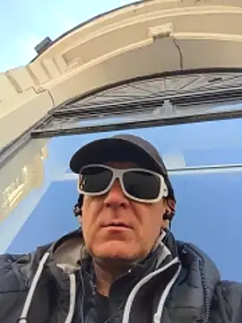 sk8brd snwbrd no snitch online show from 04/27/26, 01:42