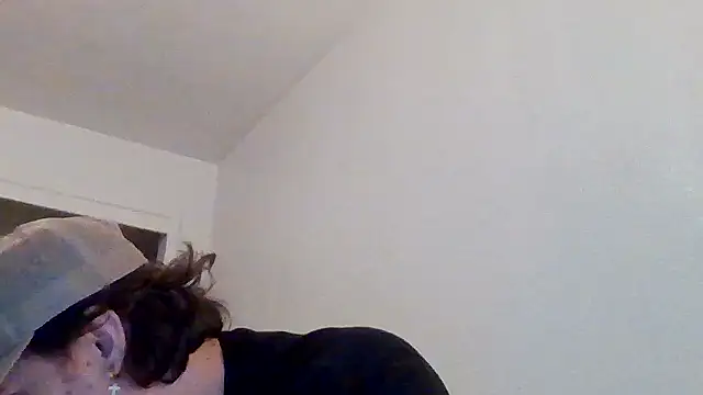 Tallhungandcloudy online show from 02/22/26, 10:11