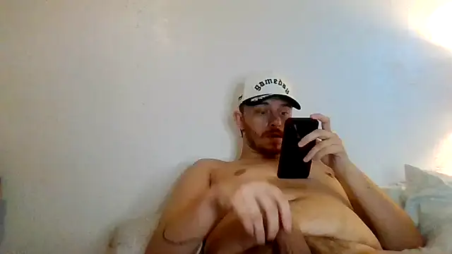 Tallhungandcloudy online show from 03/18/26, 06:42