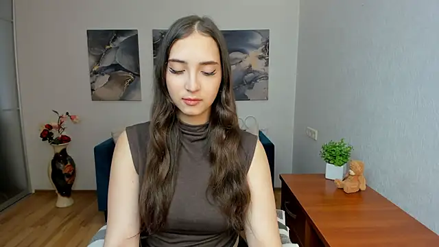 Effy Royse online show from 04/01/26, 05:42