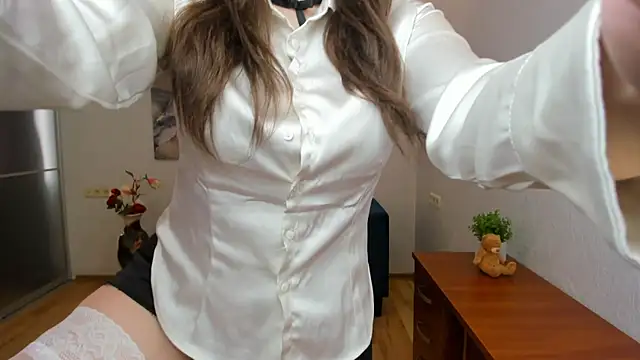 Snapshot of Effy_Royse chatting on 06/21/26, 05:13 Effy Royse online show from 06/21/26, 05:13