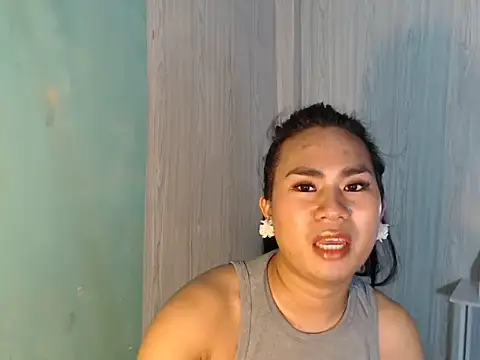 Snapshot of mauie69 chatting on 07/02/26, 03:23 mauie69 online show from 07/02/26, 03:23