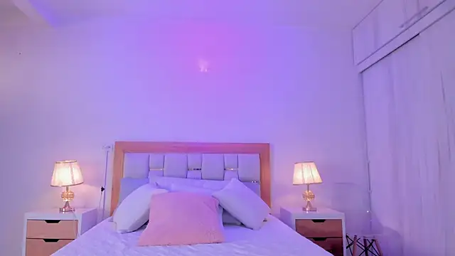 Snapshot of Bunny_Blush1 chatting on 02/18/26, 07:10 Bunny Blush1 online show from 02/18/26, 07:10