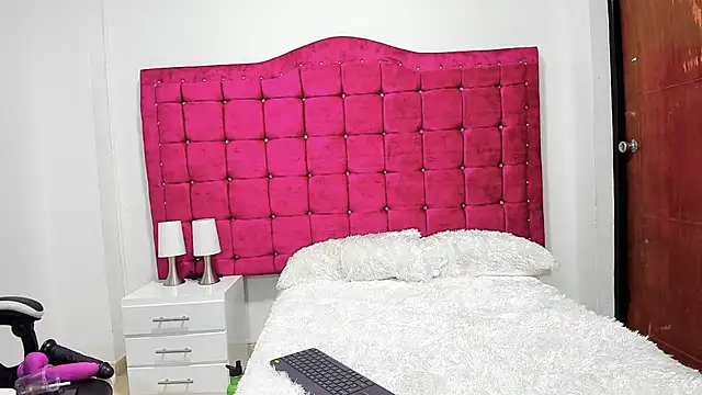 valery slim18 online show from 04/28/26, 05:23