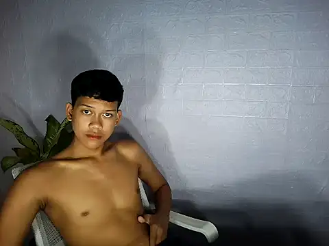 UrAsian Turjak online show from 04/10/26, 07:04