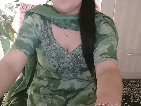  chitranshi online show from 03/31/26, 06:04