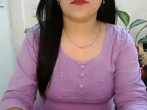 Snapshot of _chitranshi chatting on 07/08/26, 05:08 chitranshi online show from 07/08/26, 05:08