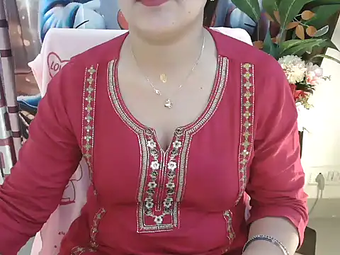 Snapshot of _chitranshi chatting on 05/04/26, 05:00 chitranshi online show from 05/04/26, 05:00