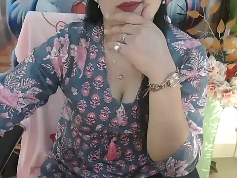 Snapshot of _chitranshi chatting on 05/26/26, 05:05 chitranshi online show from 05/26/26, 05:05