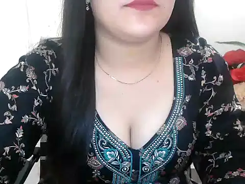 Snapshot of _chitranshi chatting on 07/11/26, 06:03 chitranshi online show from 07/11/26, 06:03