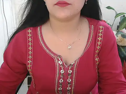 Snapshot of _chitranshi chatting on 06/10/26, 05:19 chitranshi online show from 06/10/26, 05:19