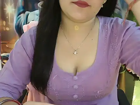 Snapshot of _chitranshi chatting on 05/29/26, 05:24 chitranshi online show from 05/29/26, 05:24