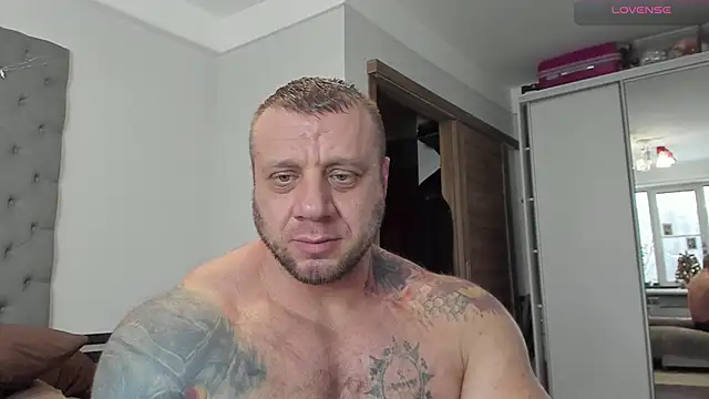 Snapshot of Samson_Legend chatting on 01/14/25, 07:27 Samson Legend online show from 01/14/25, 07:27