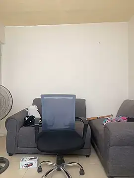 JeanneDuval8888 online show from 05/21/26, 10:40