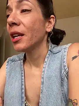 JeanneDuval8888 online show from 05/26/26, 11:14