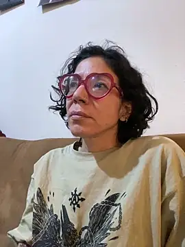 JeanneDuval8888 online show from 05/08/26, 10:02